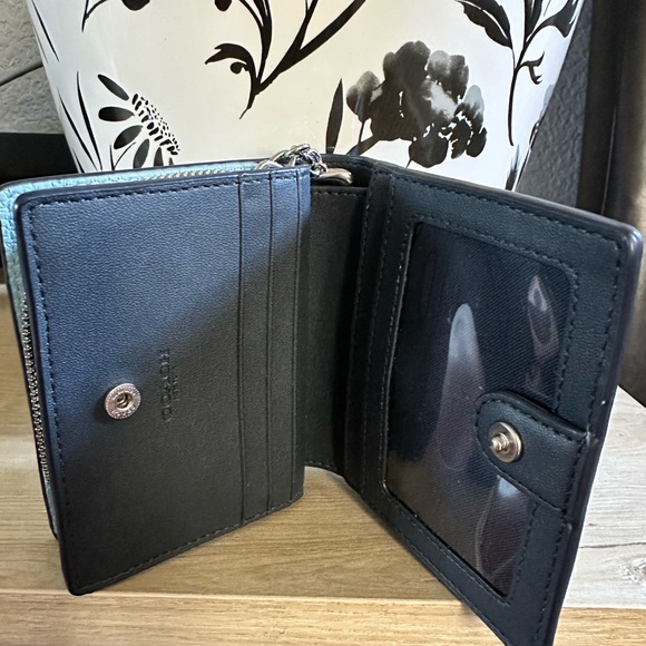 Coach small wallet - Picture 2 of 5